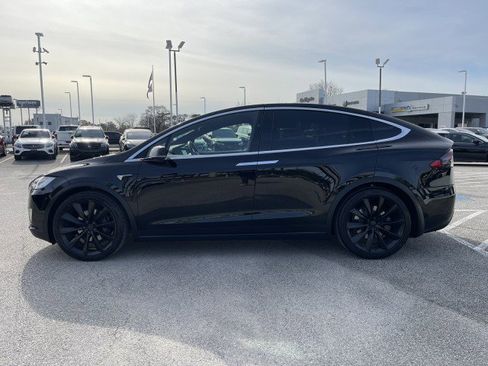 Used 2018 Tesla Model X 100D image 2