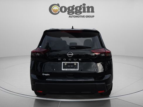 New 2026 Nissan Rogue SV w/ SV Premium Package FWD image 4