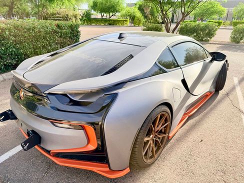 Used 2016 BMW i8 AWD/4WD image 7