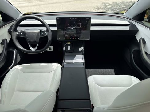 Used 2025 Tesla Model 3 Long Range RWD image 23
