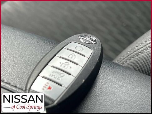 Used 2019 Nissan Rogue SV w/ Premium Package FWD image 34