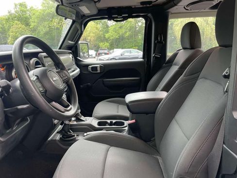 Used 2022 Jeep Wrangler Sport AWD/4WD image 12