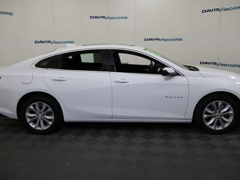 Used 2024 Chevrolet Malibu LT image 37