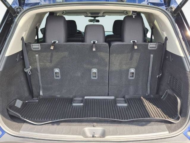 Certified 2025 Nissan Pathfinder SV AWD/4WD image 26