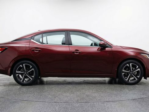 Used 2025 Nissan Sentra SV FWD image 11