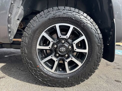Used 2016 Toyota Tundra Limited w/ Limited Premium Package AWD/4WD image 43