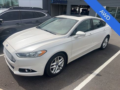 Used 2013 Ford Fusion Titanium w/ Titanium Driver Assist Pkg image 2
