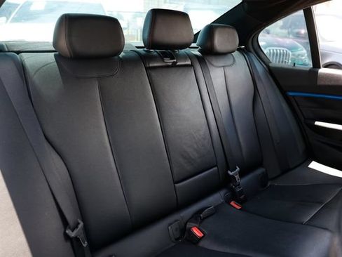 Used 2016 BMW 340i Sedan RWD image 17