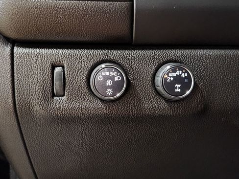 Used 2022 GMC Canyon AT4 image 41