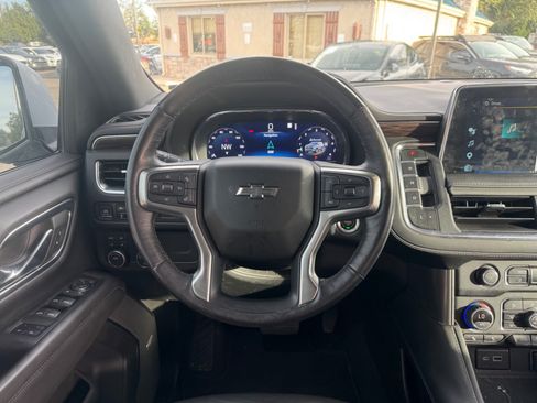 Used 2023 Chevrolet Tahoe Z71 w/ Luxury Package AWD/4WD image 13