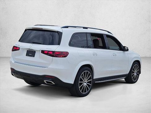 New 2026 Mercedes-Benz GLS 450 4MATIC image 2