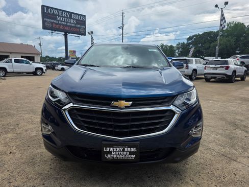Used 2021 Chevrolet Equinox LT FWD image 2