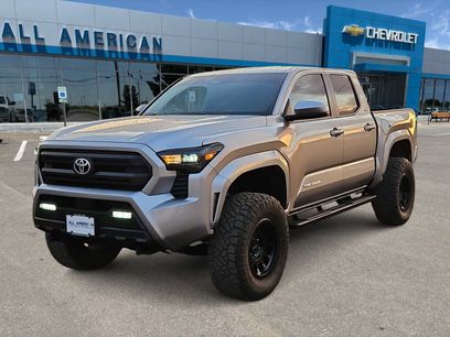 Used 2025 Toyota Tacoma SR5