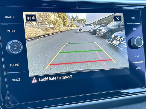 Used 2022 Volkswagen Atlas SEL Premium image 20