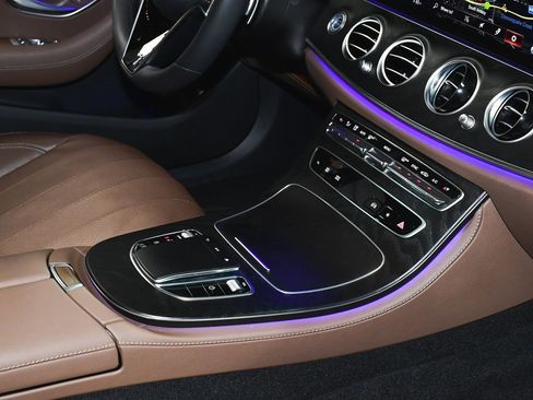 Used 2023 Mercedes-Benz E 350 4MATIC Sedan image 63