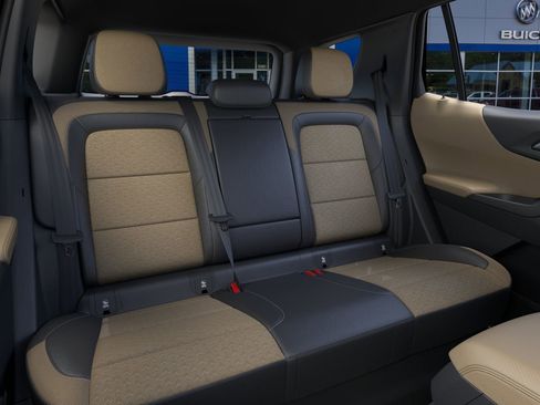 New 2026 Chevrolet Equinox ACTIV w/ Convenience Package III image 41