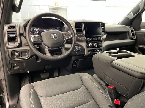 New 2026 RAM 1500 Express AWD/4WD image 12