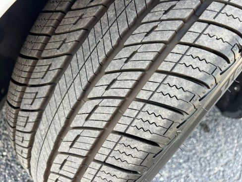 Used 2011 Audi A5 2.0T Premium Plus w/ Premium Plus Pkg image 39