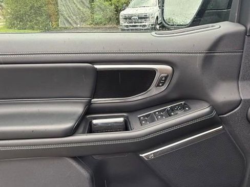 New 2026 Ford Expedition Max Platinum w/ Stealth Performance Package AWD/4WD image 13
