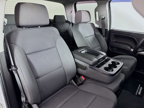 Used 2019 Chevrolet Silverado 1500 LT w/ All Star Edition image 34