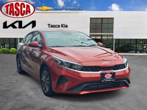 Used 2023 Kia Forte LXS FWD image 1