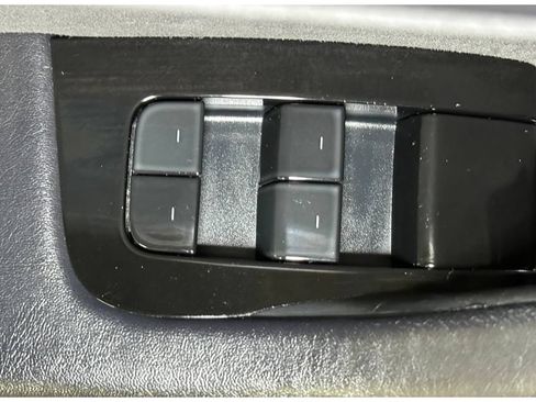 Used 2018 Tesla Model 3 Long Range RWD image 33
