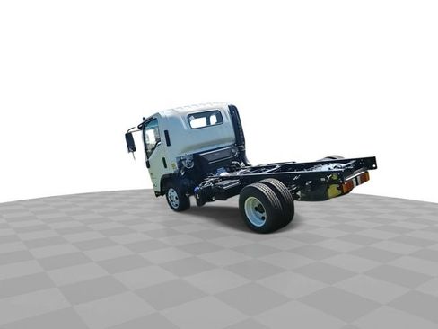 New 2025 Chevrolet Low Cab Forward 4500 XD RWD image 9