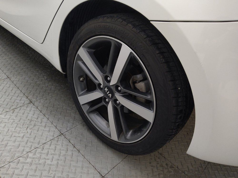 Used 2017 Kia Forte EX FWD image 31