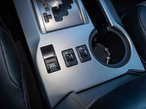 Used 2021 Toyota 4Runner SR5 Premium image 9