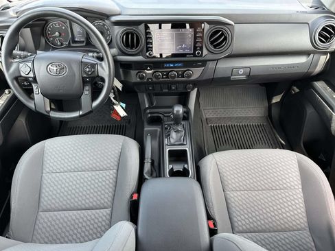 Used 2022 Toyota Tacoma SR w/ SX Package AWD/4WD image 10