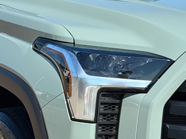 Used 2024 Toyota Tundra SR5 AWD/4WD image 28