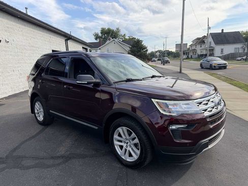 Used 2019 Ford Explorer XLT w/ Equipment Group 201A AWD/4WD image 6