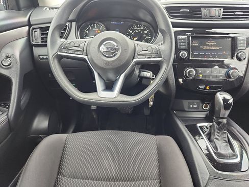 Used 2020 Nissan Rogue Sport S w/ Appearance Package image 10