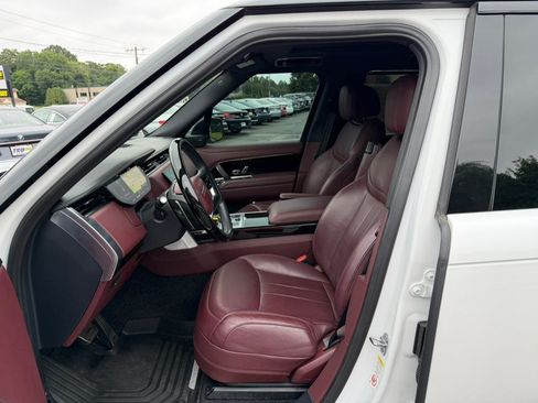 Used 2023 Land Rover Range Rover SE AWD/4WD image 16