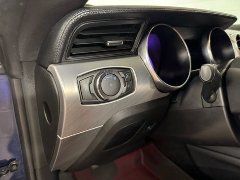 Used 2018 Ford Mustang GT Premium image 17