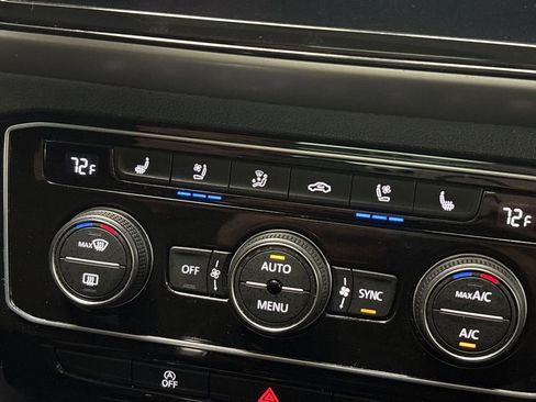 Used 2022 Volkswagen Atlas Cross Sport SEL R-Line image 52