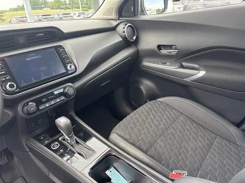 Used 2021 Nissan Kicks SV FWD image 11