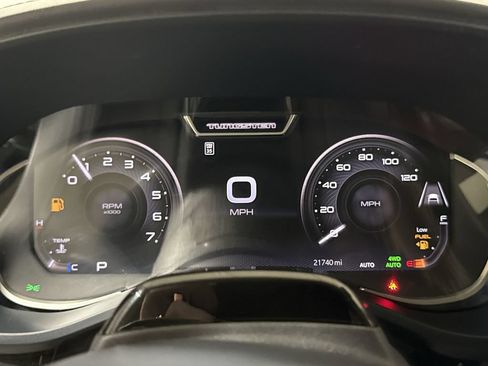 Used 2025 RAM 1500 Tungsten AWD/4WD image 12