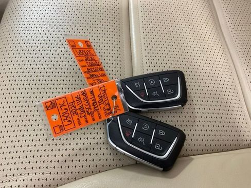 Certified 2024 Cadillac Escalade Premium Luxury w/ Performance Package image 43