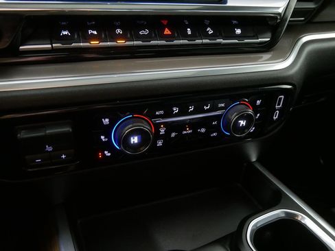 Used 2022 Chevrolet Silverado 1500 High Country w/ Z71 Off-Road Package image 27