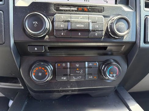 Used 2017 Ford F150 XL w/ Equipment Group 101A Mid RWD image 4