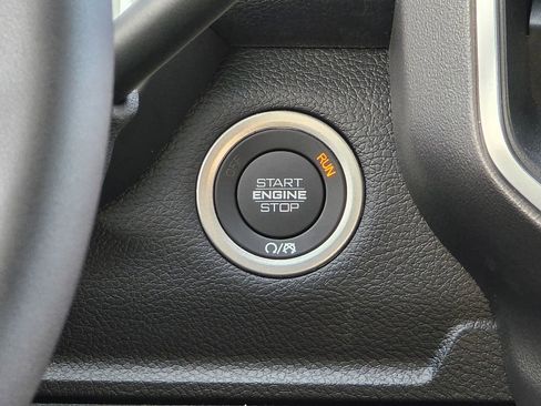 New 2026 RAM 2500 Big Horn AWD/4WD image 32