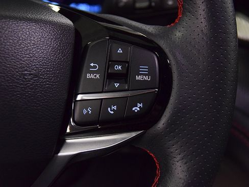 Used 2025 Ford Explorer ST-Line image 21