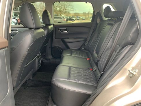 Used 2023 Nissan Rogue Platinum w/ Platinum Premium Package image 22