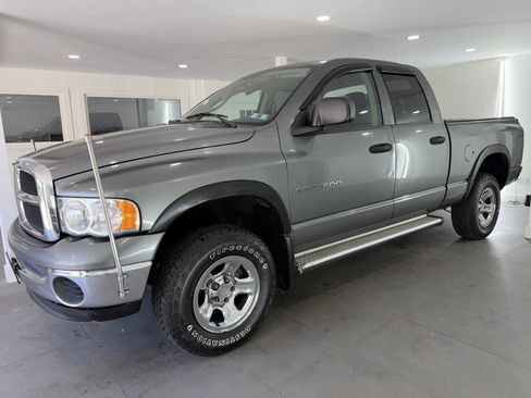 Used 2005 Dodge Ram 1500 Truck SLT w/ Trailer Tow Group AWD/4WD image 2