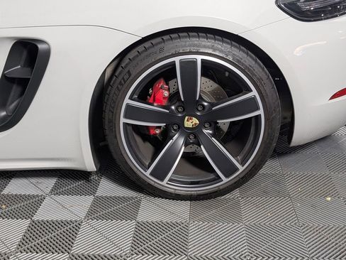 Certified 2023 Porsche 718 Boxster GTS image 12