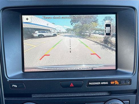 Used 2018 Ford Explorer XLT w/ Equipment Group 202A AWD/4WD image 14