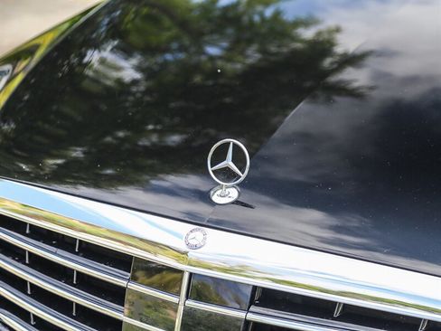 Used 2016 Mercedes-Benz S 550 4MATIC Sedan image 40
