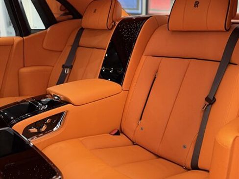 Used 2026 Rolls-Royce Phantom Sedan image 18