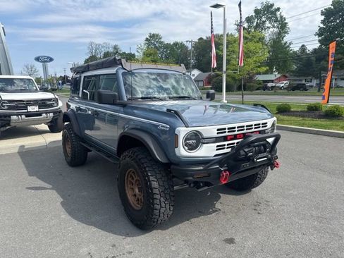 Used 2024 Ford Bronco Heritage Edition AWD/4WD image 4
